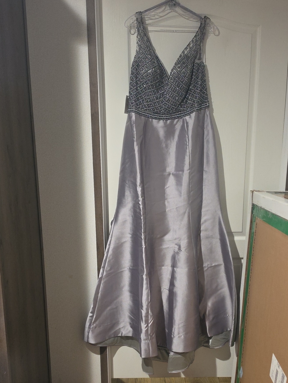 NWT MARSONI BY COLORS Silver Beaded V-Neck Evening Gown Size 16